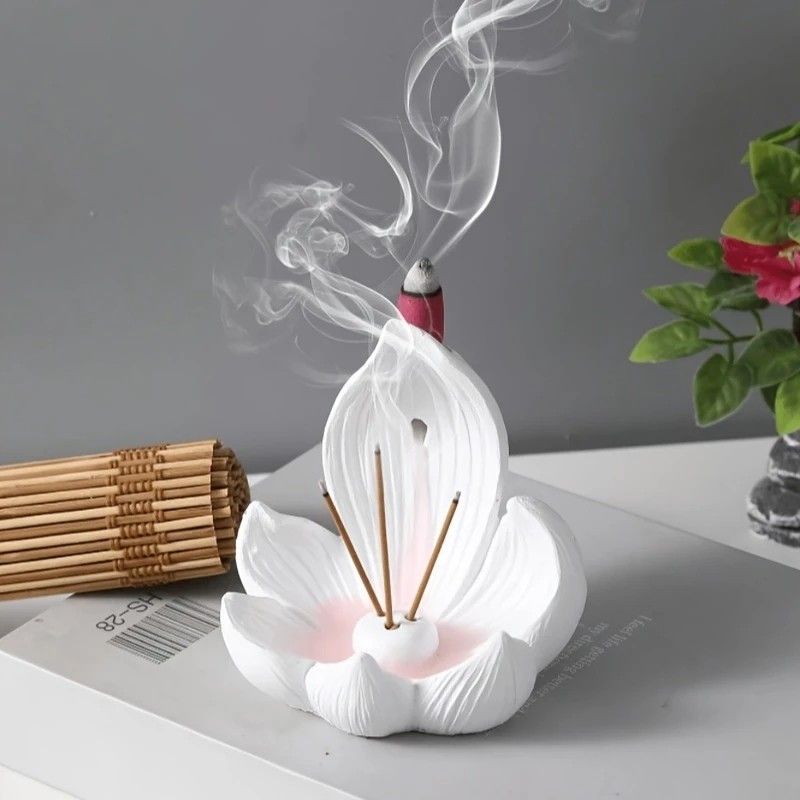 One lotus-shaped incense cone, a multifunctional home decoration piece, suitable for yoga and meditation.(WHITE)
