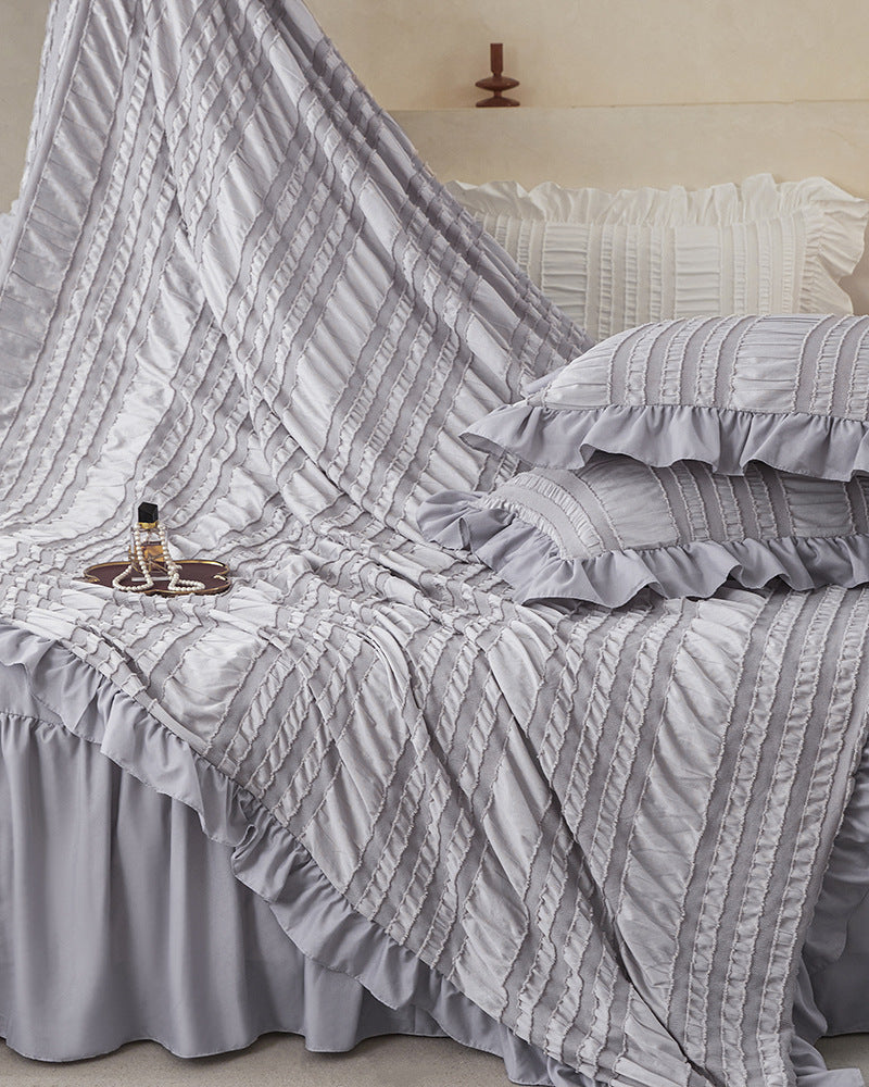 Black Elegant Ruffle Seersucker Duvet Cover with 2PCS Pillow Shams - 3-Piece Vertical Stripe Clipped Floral Textured Bedding (Twin Size 168 x 229 CM)