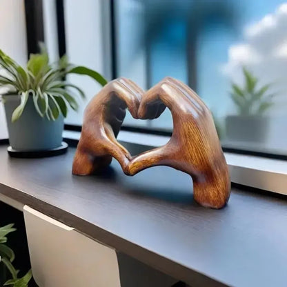 1 piece of handcrafted heart-shaped resin sculpture - elegant interwoven heart art, durable ABS home and office desk decoration, suitable for any occasion, home decoration item | Heart-shaped decoration | Wood-like surface treatment