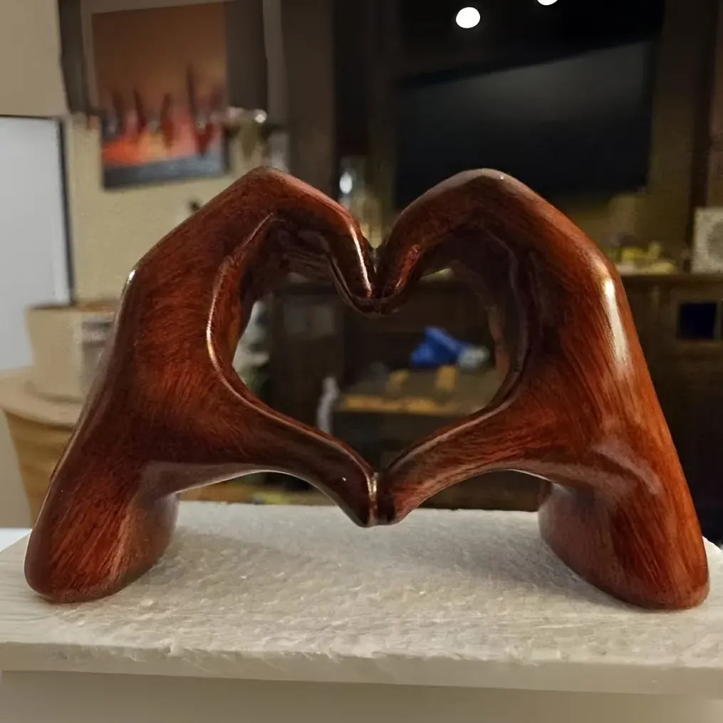 1 piece of handcrafted heart-shaped resin sculpture - elegant interwoven heart art, durable ABS home and office desk decoration, suitable for any occasion, home decoration item | Heart-shaped decoration | Wood-like surface treatment