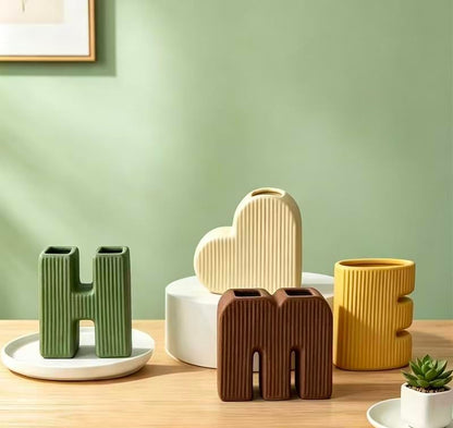 Creative Decorative Home Letter Shaped Ceramic Vase Set – Ribbed Texture, 4-Piece Set for Modern Home Decor, Living Room & Entryway(Green)