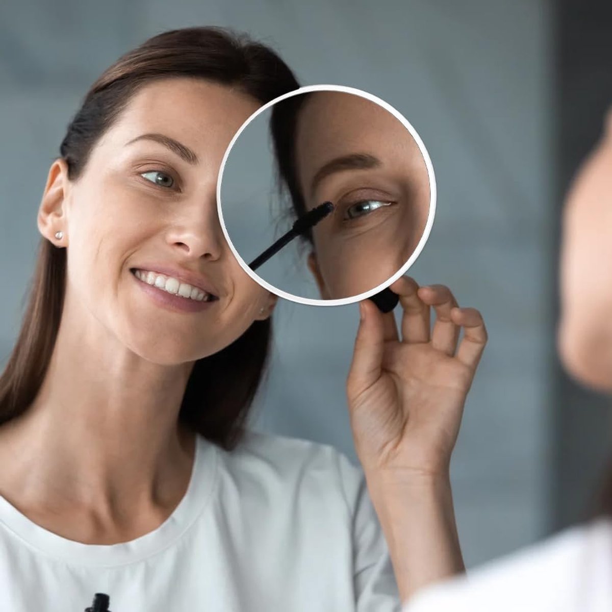 20x magnifying mirror - 15 cm - Mirror - Magnifying glass - Makeup mirror - Magnifying makeup mirror - Shaving mirror - with suction cup - 20x detail magnifier - Round magnifying mirror - Close-up mirror for precise makeup details - white