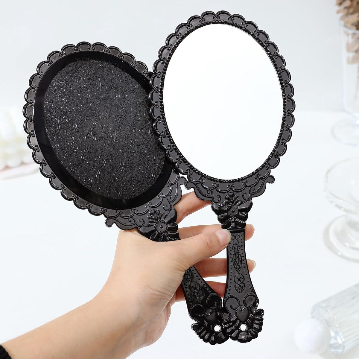 Hand Mirror with Handle - Make-up Mirror - Make-up Mirror - Oval Mirror - Travel Mirror - 12 x 10 cm Mirror Surface - Shaving Mirror - Hairdressing Mirror - Black - Plastic Handle
