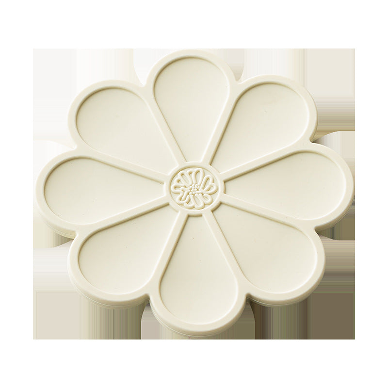 Silicone Mat - Heat Insulation & Anti-slip - Five Colors - Comes with Gold Stand - Flower Shape