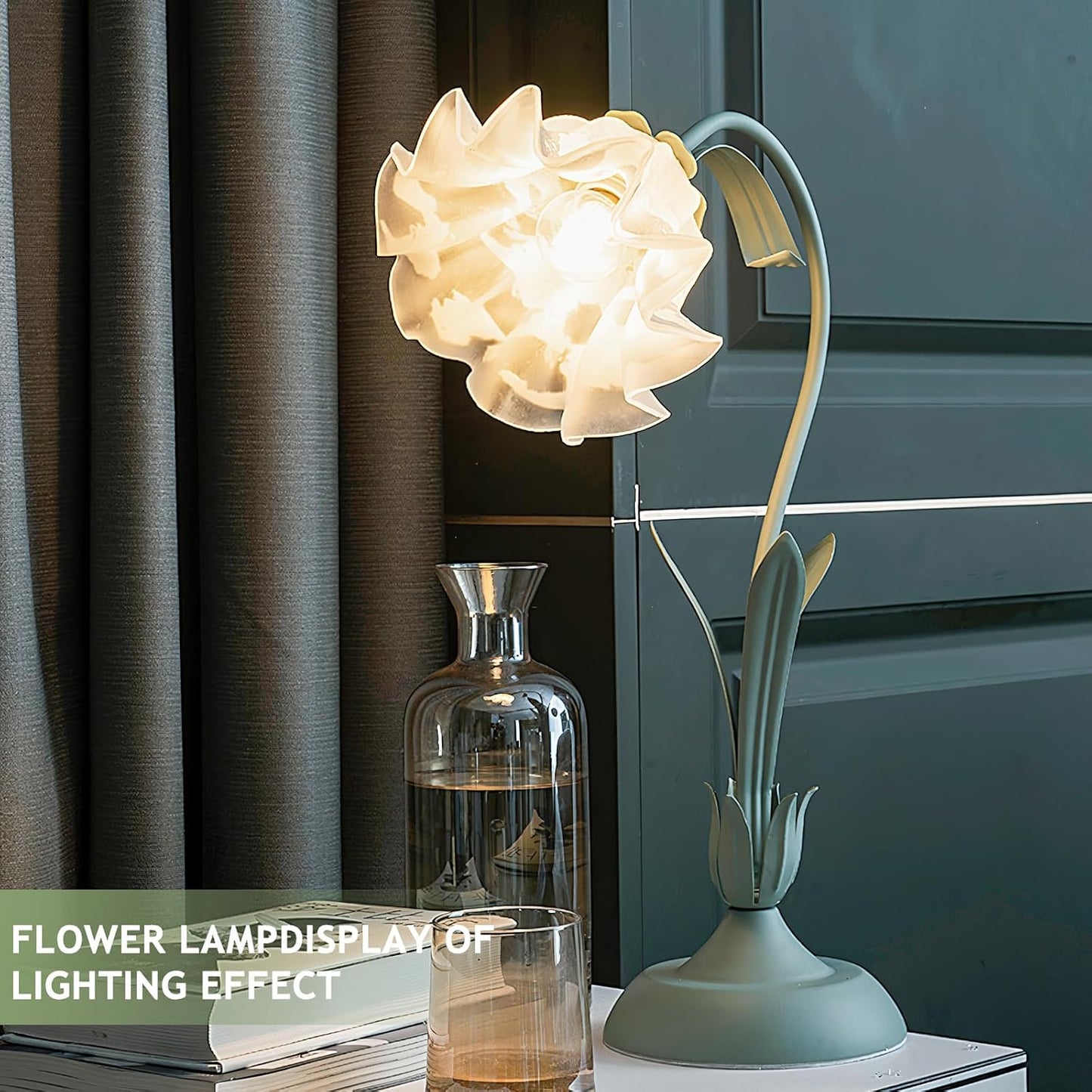 Green glass table lamp, flower table lamp, modern flower shape, metal top with glass lampshade, bedside table, desk lamp for bedroom, girl's room, living room, bedroom, office (green)