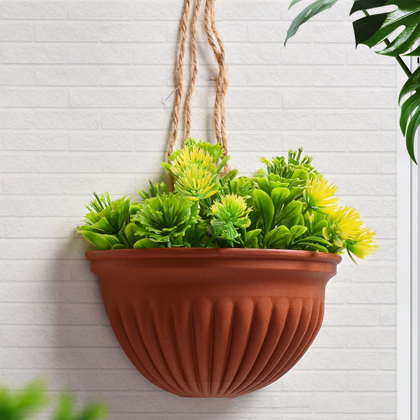 Tyidzon Semi-Circular Hanging Planters for Indoor Outdoor Plants, Wall Mount Flower Pot Holder Hanger for Indoor and Outdoor Use Brown