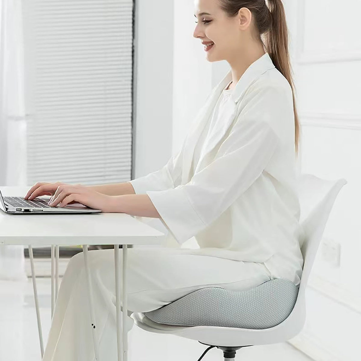 Seat Cushion, Seat Cushion for Sit Bone and Back Pain Relief, Butt, Tailbone, Hip, Hamstring, Posture Support, Memory Foam, Grey, 39.1 x 48 x 14 cm