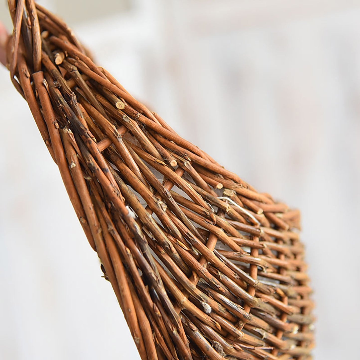 Wicker Storage Basket with Handles,Wall Pot Hanging Basket Storage Small Wicker Basket, Woven Handmade Basket Basket Flower Patio & Garden,Handwoven Craft,Leak Proof Lining,6.3x8.27',Beige Brown