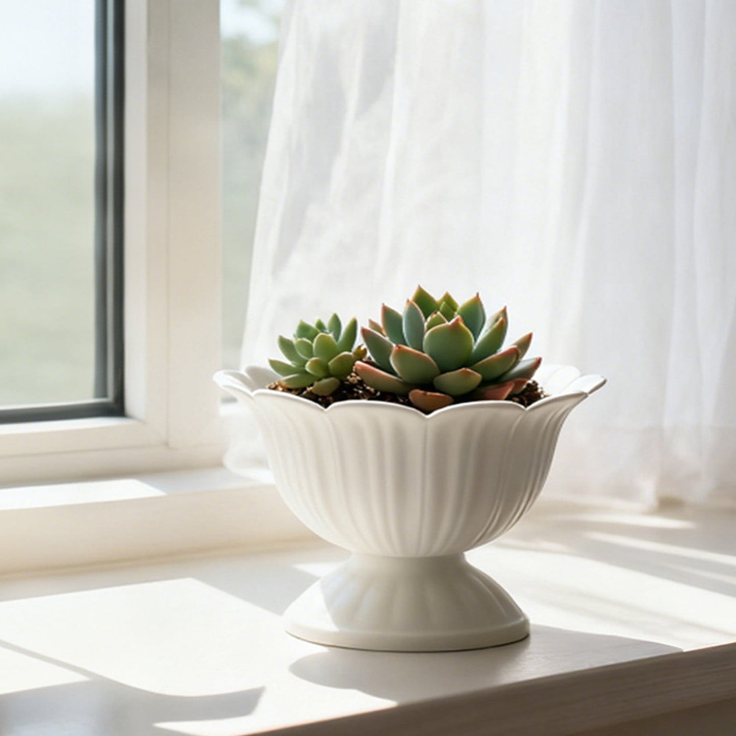 1.1L Thickened Round Bottom Plastic Flower Pot,18x13.5x18cm White Planter for Indoor and Outdoor Plants,Durable and Easy to Clean,Suitable for Various Decorative and Gardening Needs