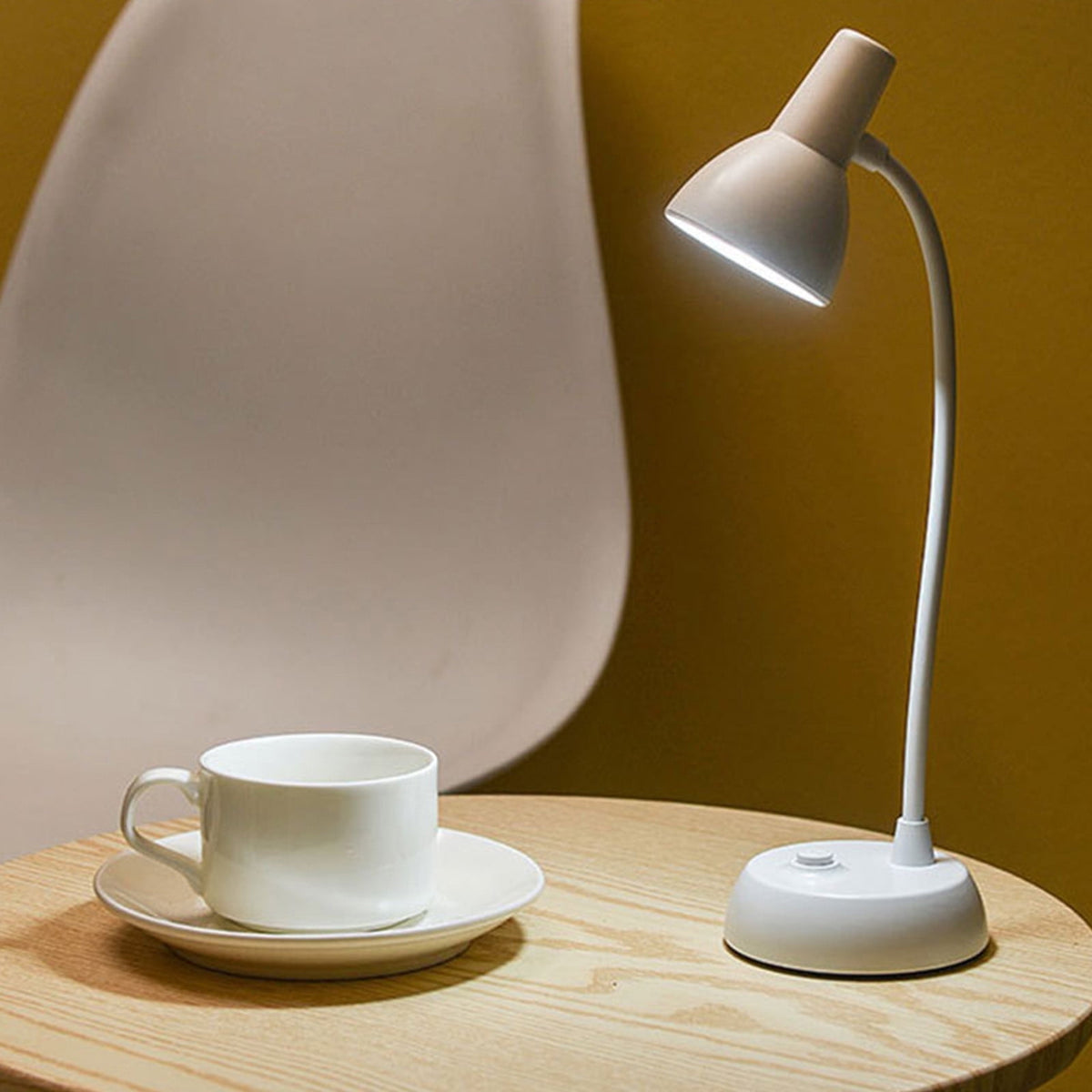 CCMAOLU Cute Pink Desk Lamp with USB Charging Port,Dimmable LED Table Lamp for Home Office,Flexible Neck Reading Light with Auto Dimming,Power Adapter Included,LED Eye Protection Table Lamp White