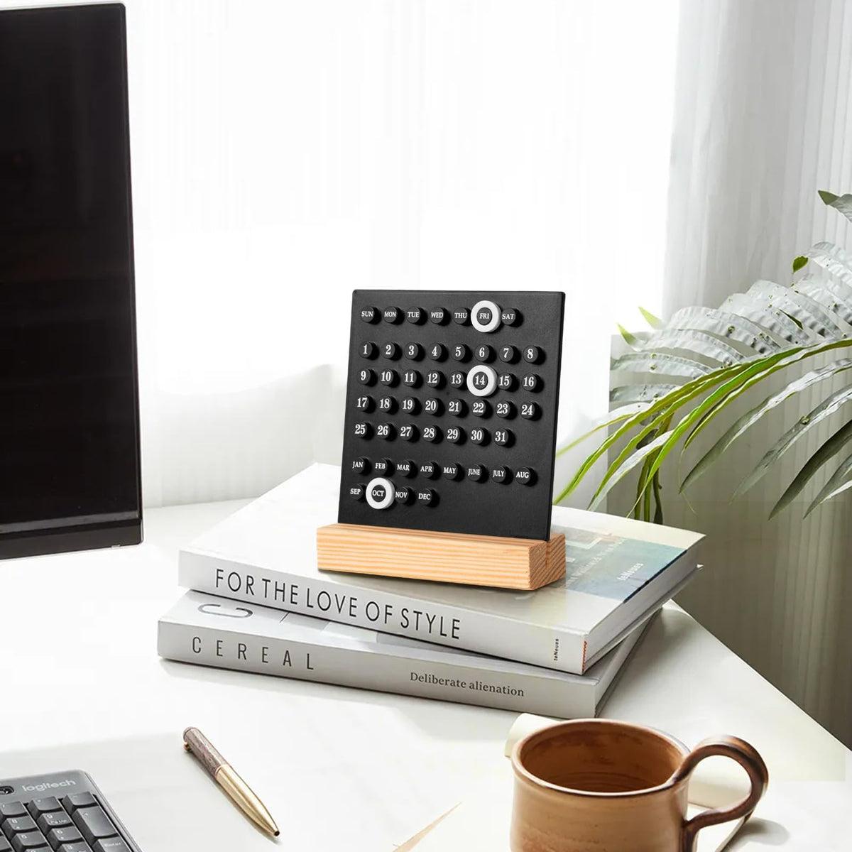 1 Piece Wooden Perpetual Desk Calendar with Retro Date Display for Home Offices, Study Desks and Everyday Decorative Organisation, White