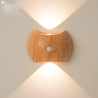 Indoor Wall Lamp - Night Light with Motion Sensor - Wireless LED Wall Light - Rechargeable Wall Lamp - Stair Lighting - Closet Lighting - Bedroom Lamp - USB Rechargeable - Magnetic -Warm White Light - Light Wood - 1 Piece