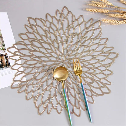 Placemats 3.9inch Pressed Vinyl Round Table Mates for Dining Washable and Wipeable Kitchen Place Mat for Holiday