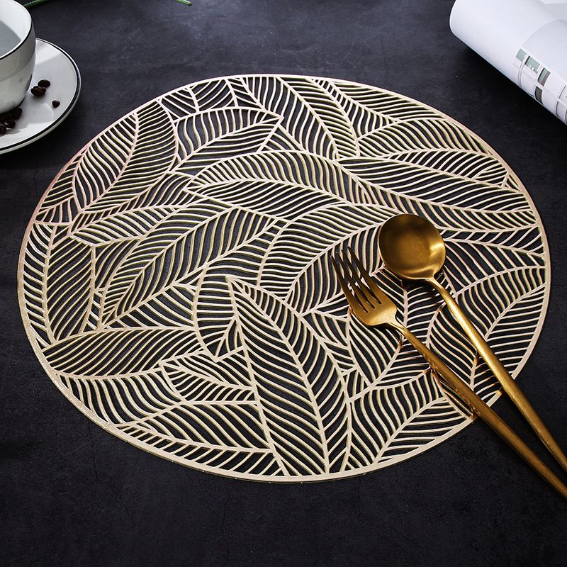 Placemats Set of 2, Round Leaf Place Mats for Dining Table Hollowed-Out Pressed Vinyl Table Mats for Holiday Party Wedding Accent