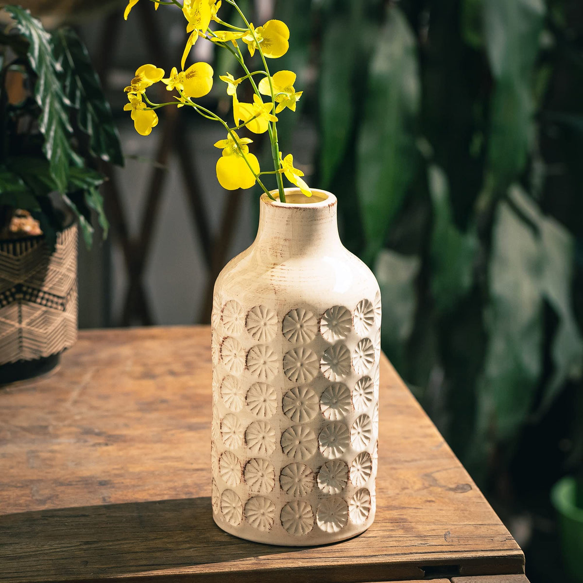 Ceramic Rustic Farmhouse Vase,Neutral Cream Vases Pottery Decorative Floral Textured Vase for Home Decor, Table, Shelf Decor
