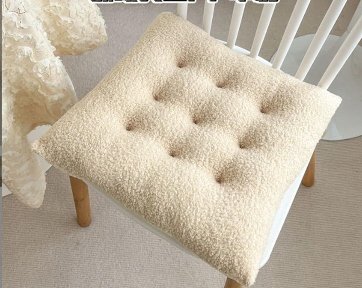 Autumn and winter thick chair cushions, plush cushions, dining chair cushions, office student cushions, chair cushions, winter fart cushions (white, 40*40cm)