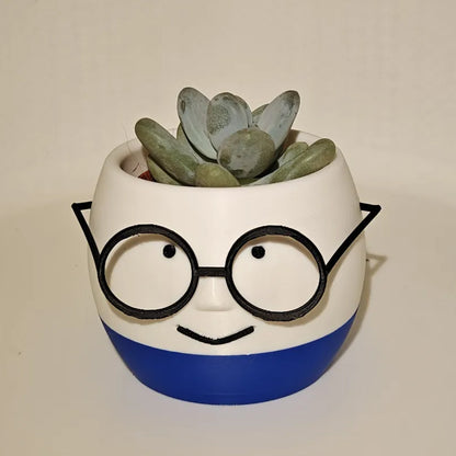 Simple and adorable 3D printed glass flower pots—decorate your home with them! White and yellow, single piece.
