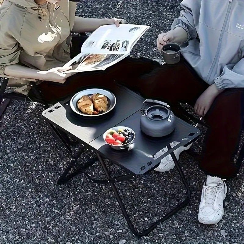 Portable Folding Camping Table Iron Outdoor Picnic Beach BBQ Tailgate Hiking with Storage Bag(GREEN)