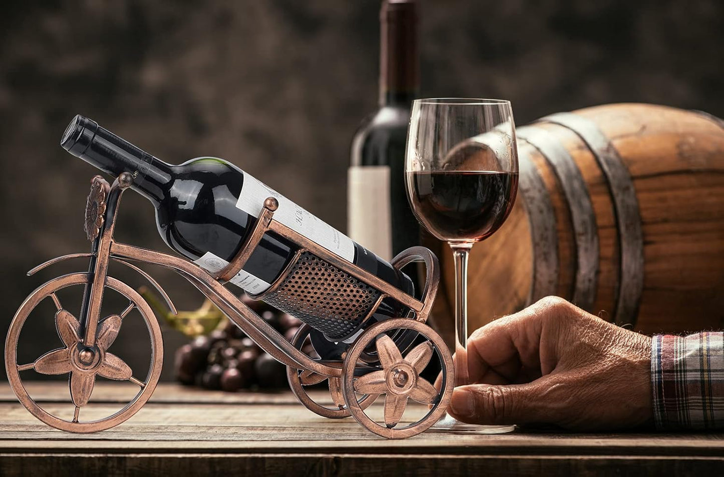 Desk wine rack - Bicycle-shaped wine rack for one bottle - Freestanding table wine rack and bottle holder - Wine gifts, home and bar decorations, and crafts