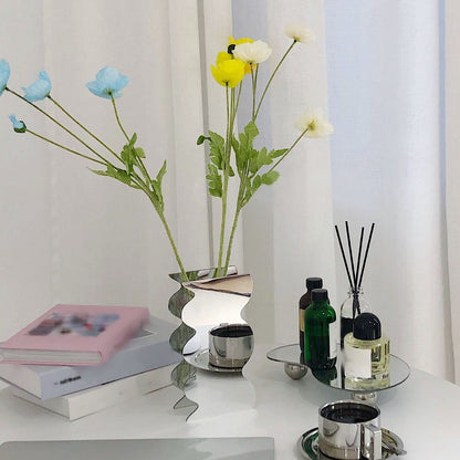 Flower Vase Modern Acrylic Decorative Unique Wavy Shape Vase for Bedroom Living Room Table Mirror