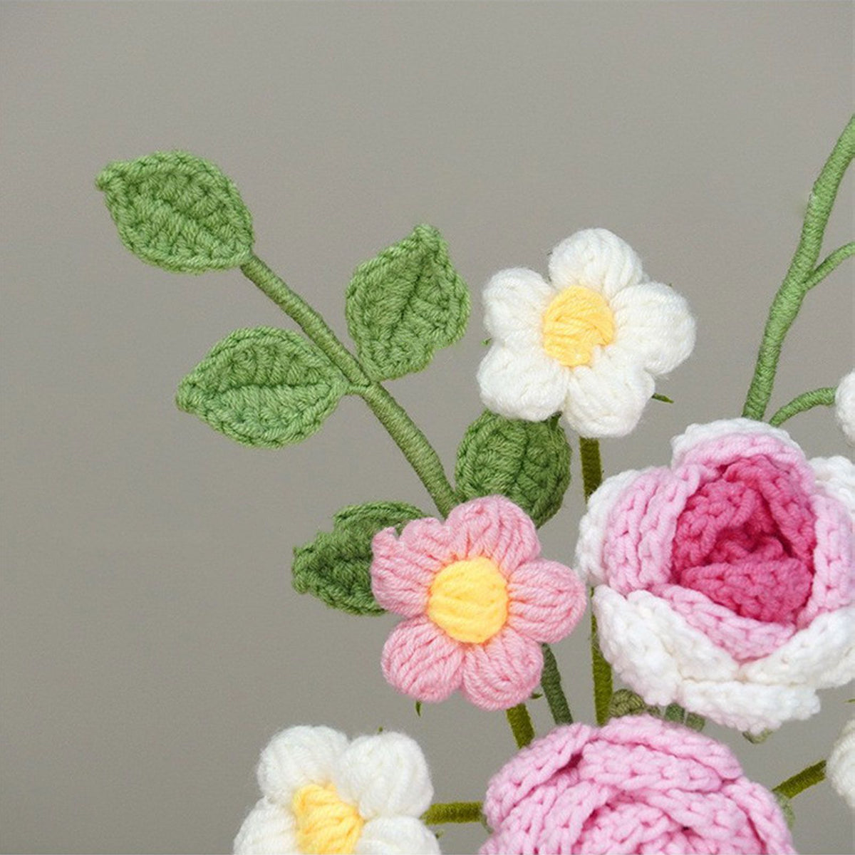 Simulation Woolen Flower Handmade Knitting Artificial Flower Crochet Knitted Flower with Ceramic Vase Table Flower Gift