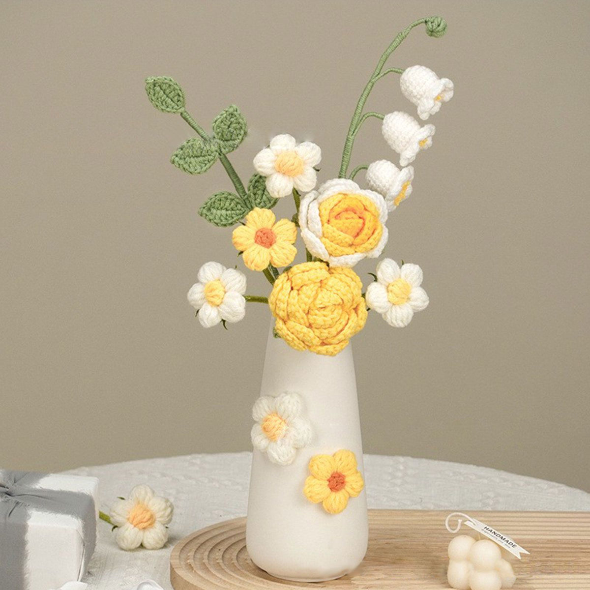 Simulation Woolen Flower Handmade Knitting Artificial Flower Crochet Knitted Flower with Ceramic Vase Table Flower Gift