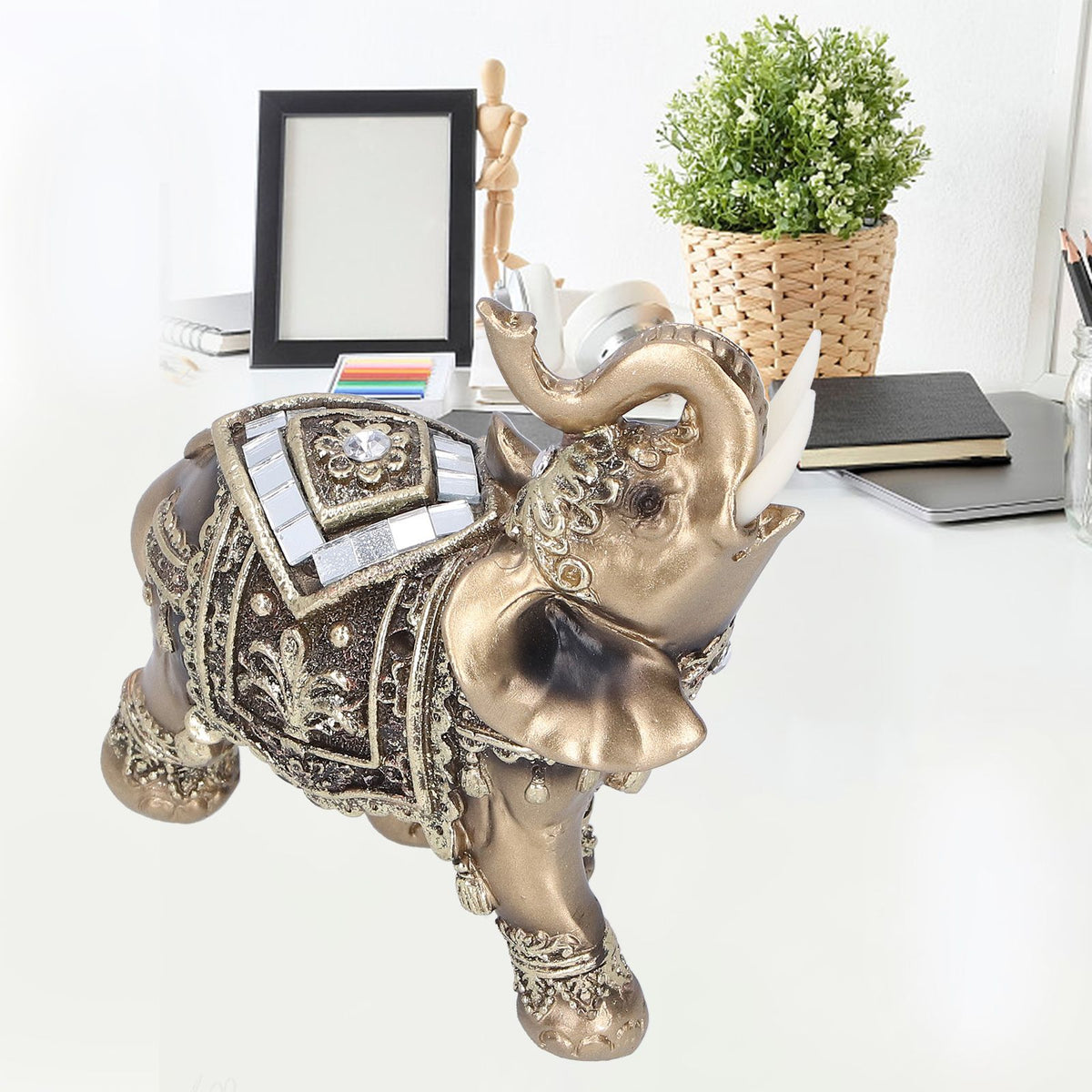 Elephant Statue Figurine Feng Shui Resin Animal Ornament Art Crafts Desktop DecorationGold M 10x5x10cm