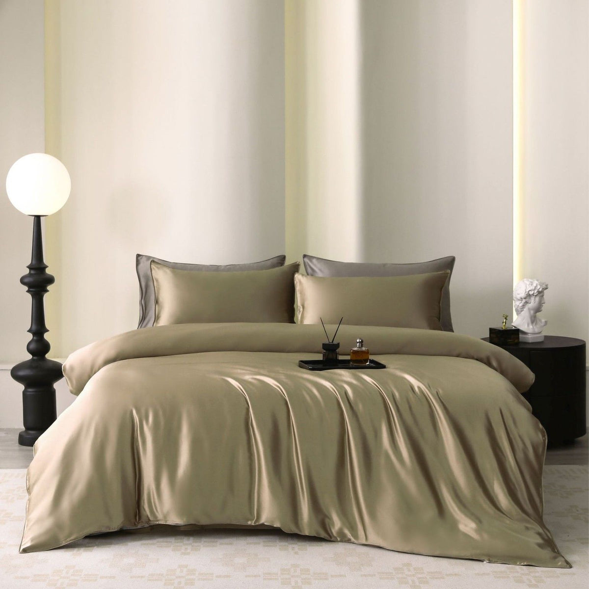 Oval Silk Workshop 22 Momme Silk Four Piece Set 1.2 m bed (1.5x 2 m quilt cover 2x 2.3 sheets