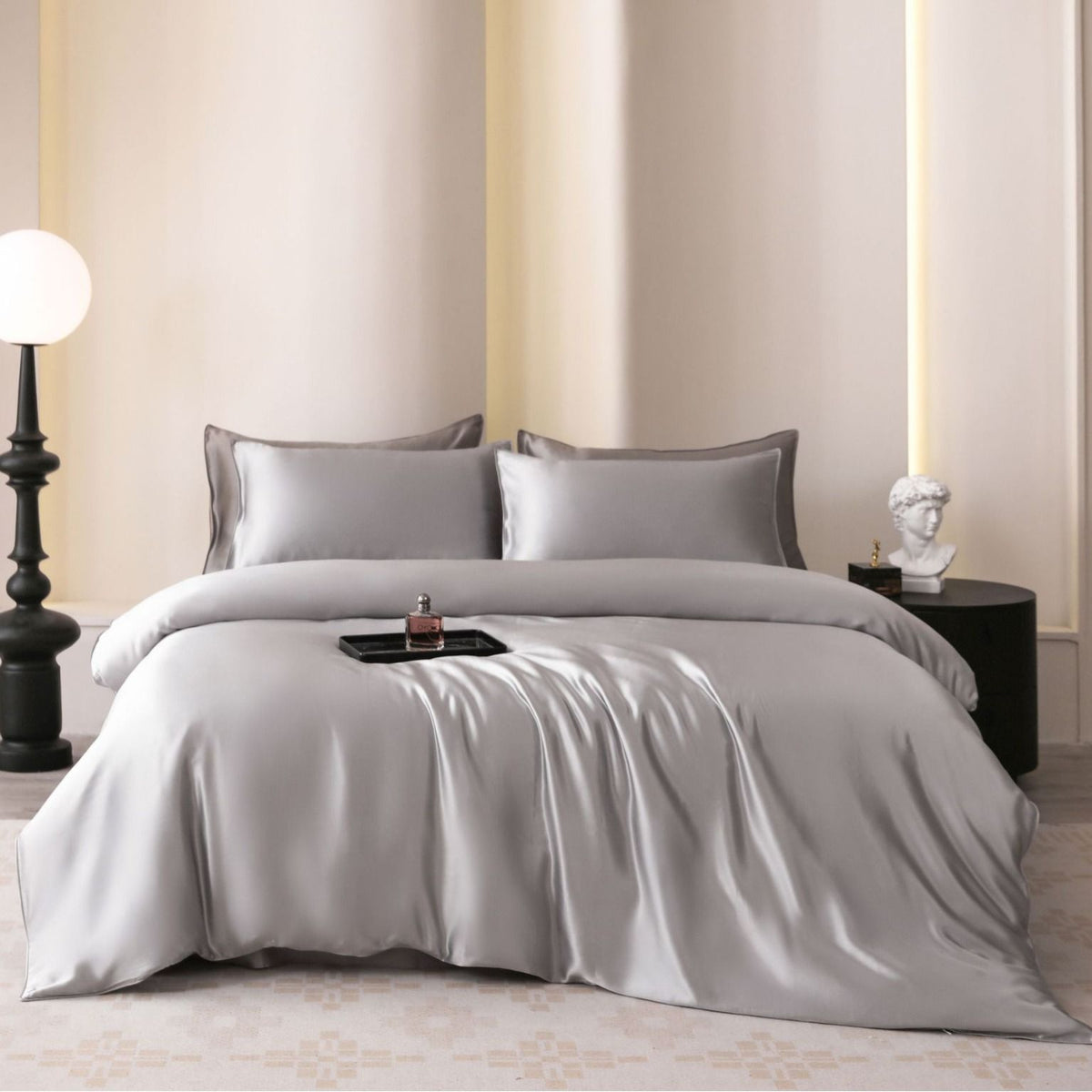 Oval Silk Workshop 22 Momme Silk Four Piece Set 1.2 m bed (1.5x 2 m quilt cover 2x 2.3 sheets
