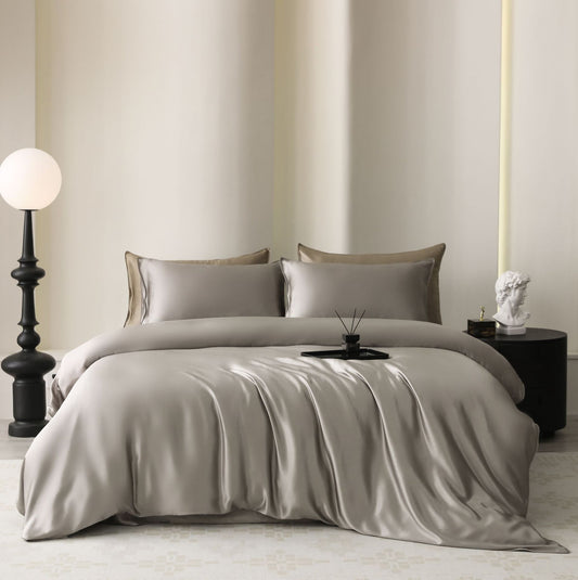 Oval Silk Workshop 22 Momme Silk Four Piece Set 1.5 m bed (2x 2.3 m quilt cover 2.3x 2.5 m bed sheet)