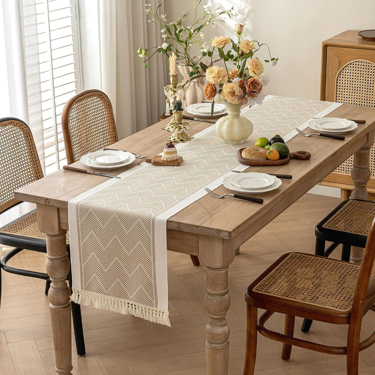 Linen-Like Farmhouse Rustic Polyester Table Runner Tassel Edges for Kitchen, Dining Table, Coffee Table, Holiday Parties, Party Decor（khaki 35*180cm）