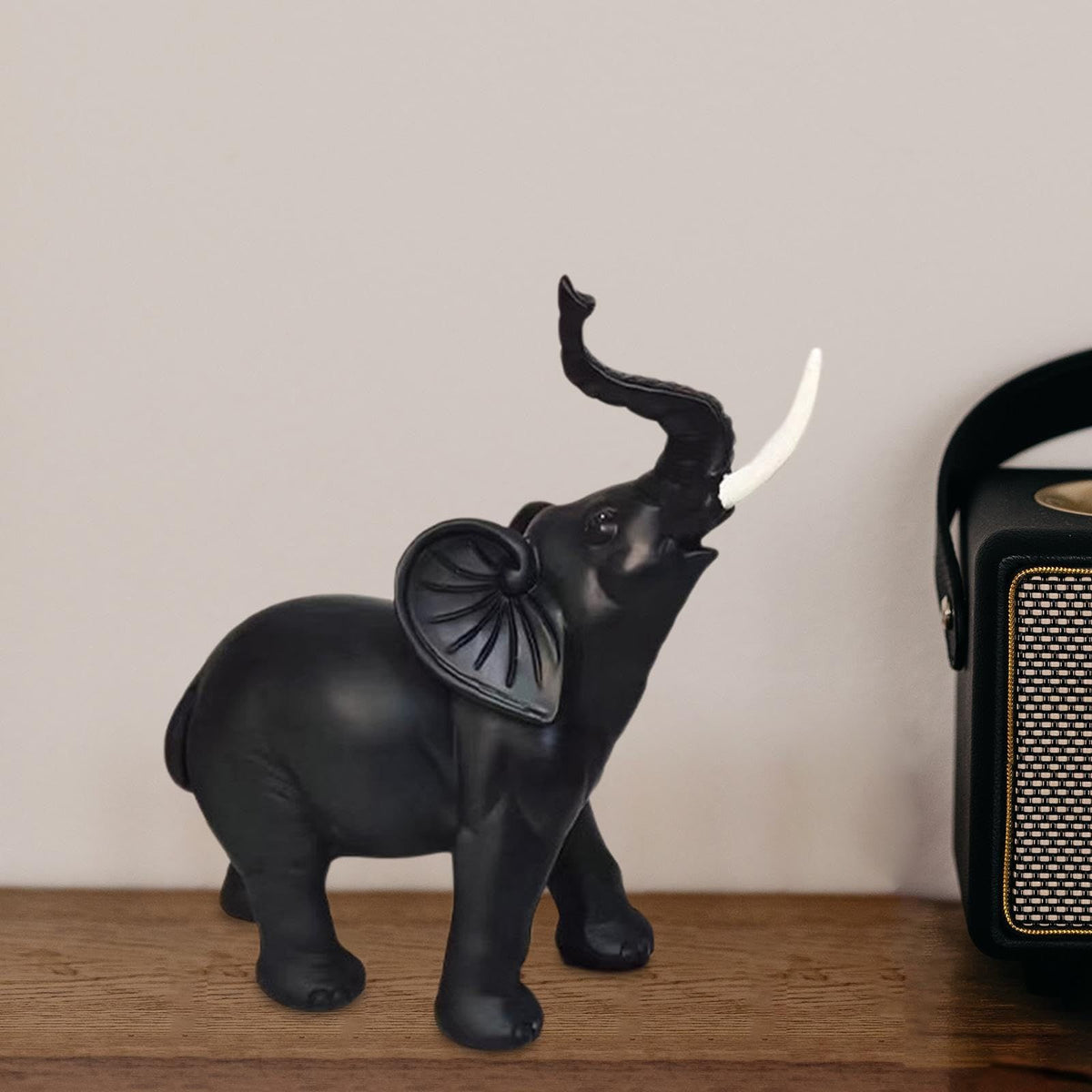 Desktop Figurines Resin Sculpture Feng Shui Decor Collections Elephant Statue Animal Figurine for Dining Room Office Holidays