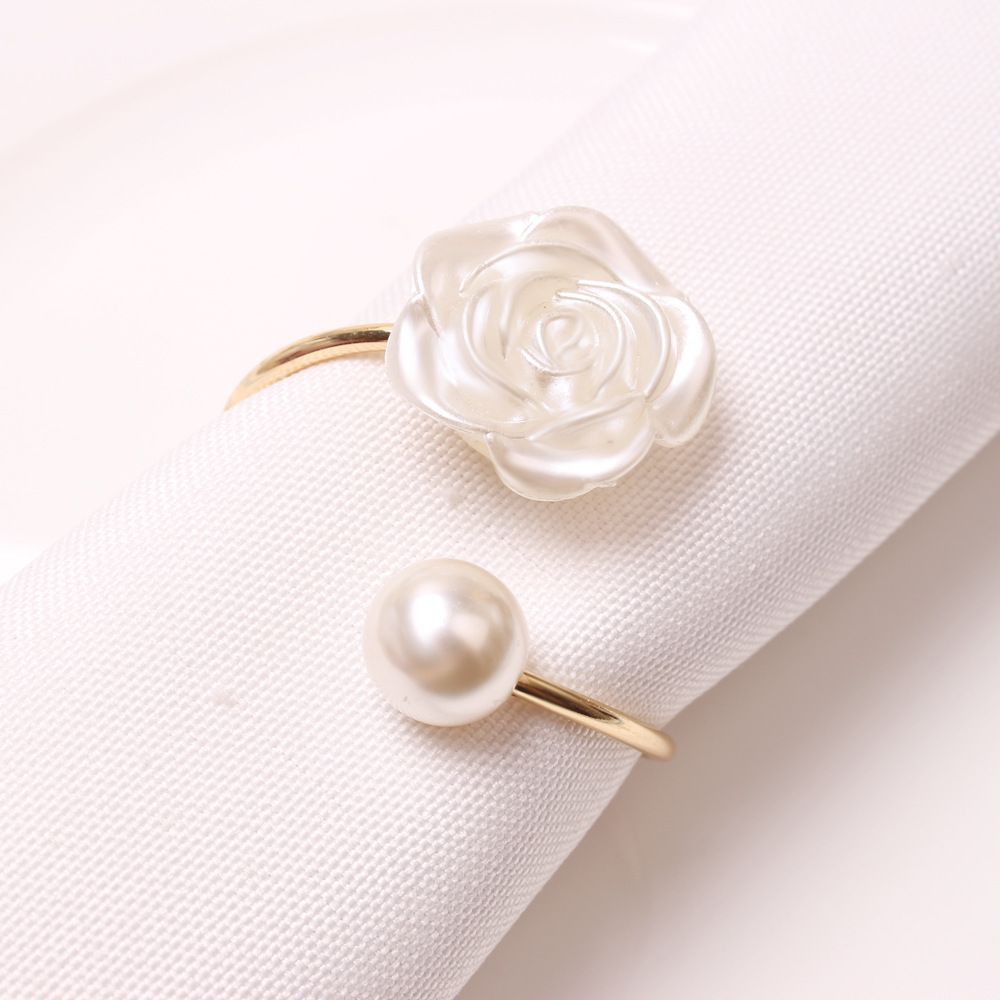 12Pcs Napkin Rings Pearl Napkin Holder Rose Napkin Buckles for Wedding Banquet Home Party Kitchen Decor Festival Dinning Table