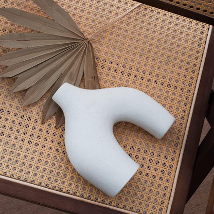 Ceramic Set of 2 Modern White Vases for Home D�cor