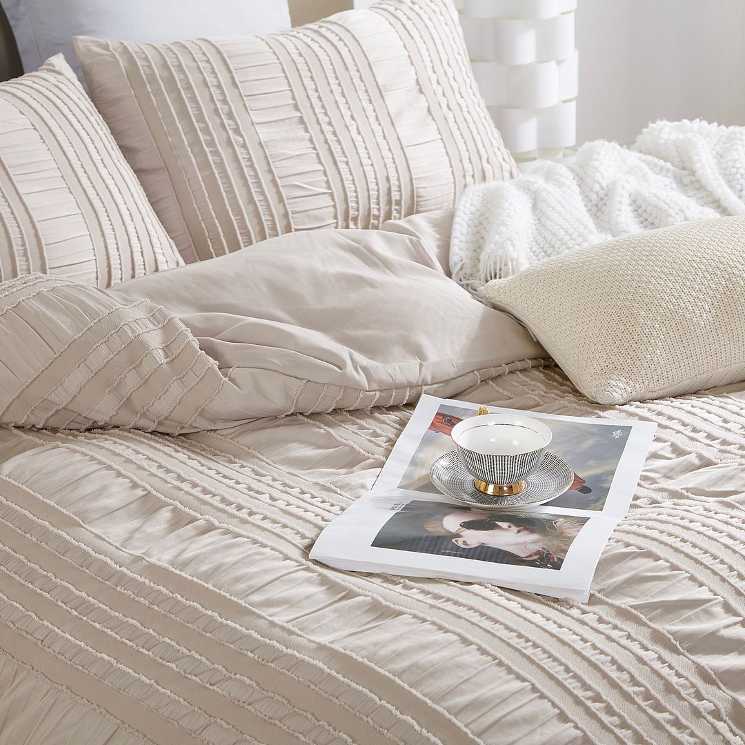 Tufted Boho Striped Embroidery Quilt/Doona/Duvet Cover Set - Queen Size