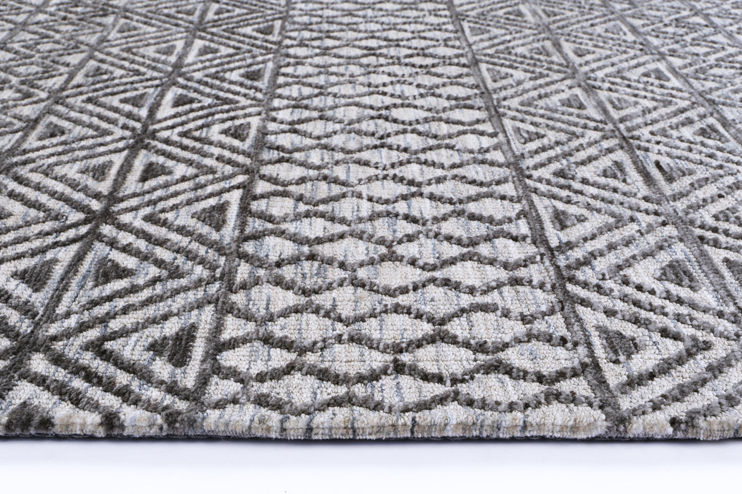 Amritsar AMRI04 Charcoal & Beige 240x330