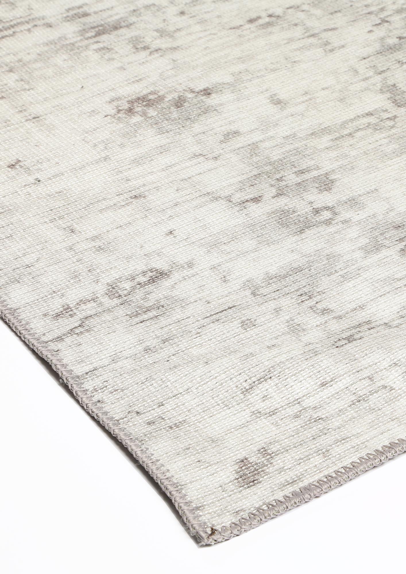 vintage-crown-alfred-ivory-distressed-vintage-rug 280X380