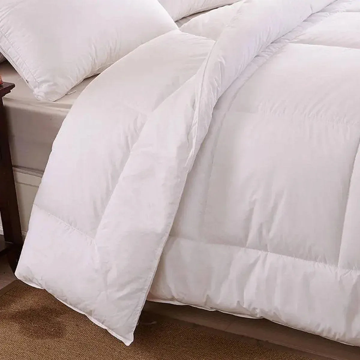 Luxury Hotel Quilt Core – Soft Microfiber Down Alternative Comforter for All Seasons - 210x210cm-Cotton