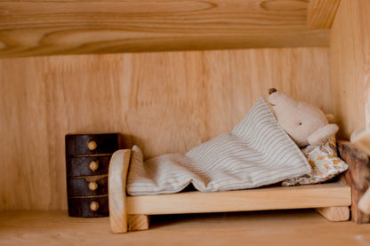 Two Story Cottage house imaginative play