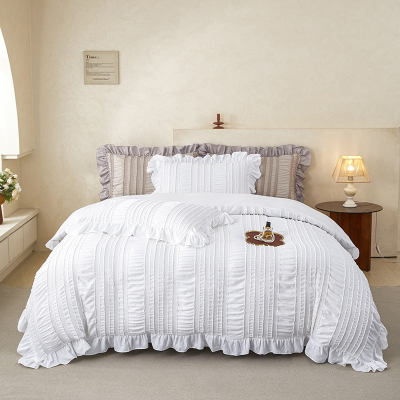 White Elegant Ruffle Seersucker Duvet Cover with 2PCS Pillow Shams - 3-Piece Vertical Stripe Clipped Floral Textured Bedding (Queen Size 229 x 229 CM)