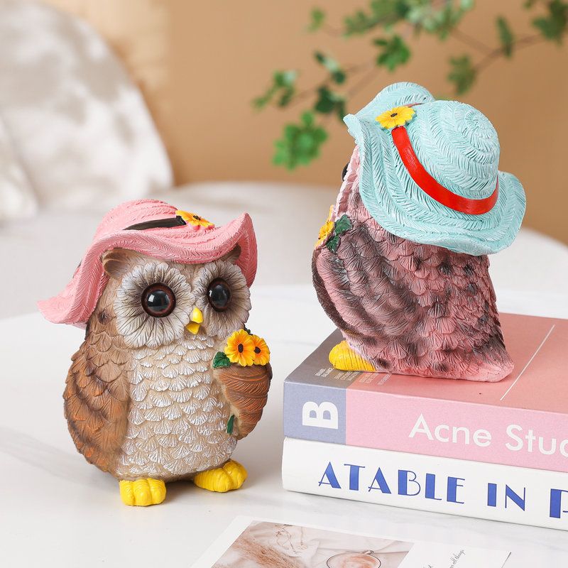 Blue Decorative Owl Figurine - Hand-Painted Resin Owl with Hat and Flower Basket, 16cm Ornament for Garden, Balcony, Living Room, Study, Desk and Shelf Decor